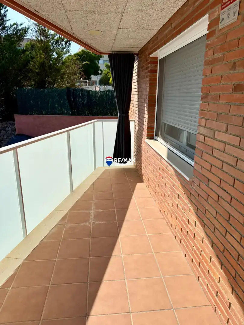 Terrassa de Casa o xalet en venda en Cunit amb Aire condicionat, Calefacció i Jardí privat