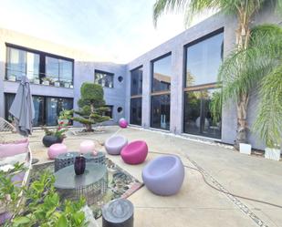 Terrace of House or chalet for sale in Estepona  with Air Conditioner, Heating and Private garden