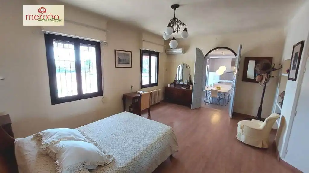 Dormitori de Casa o xalet en venda en Elche / Elx amb Aire condicionat, Jardí privat i Terrassa