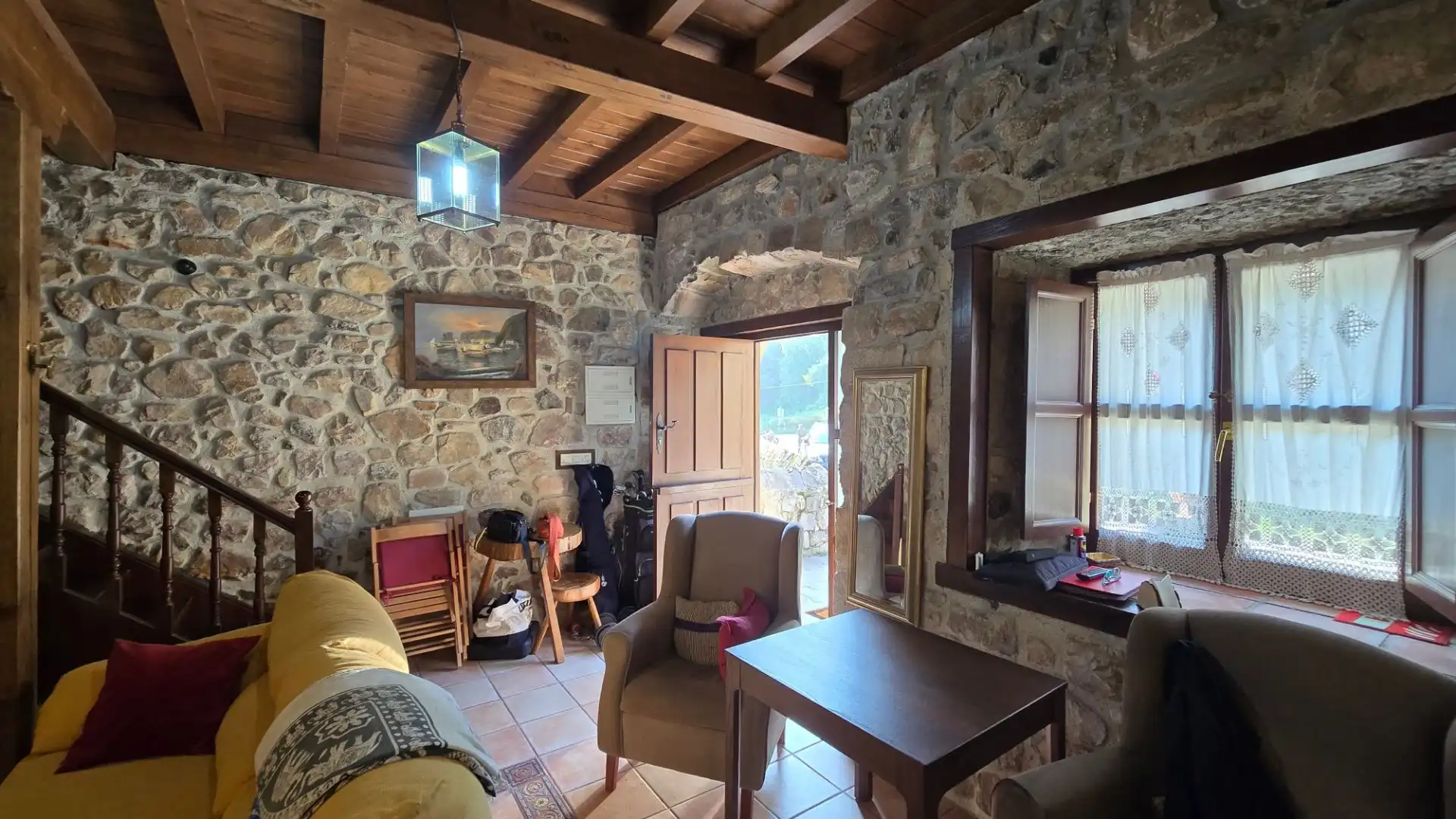 Sala d'estar de Casa o xalet en venda en Llanes amb Calefacció