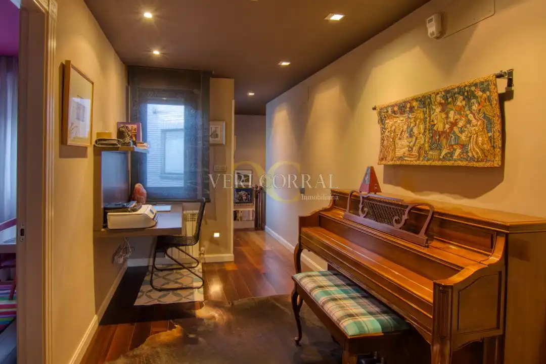 Duplexes for sale in Calle Ingeniero Marquina, Parque San Francisco - Uría