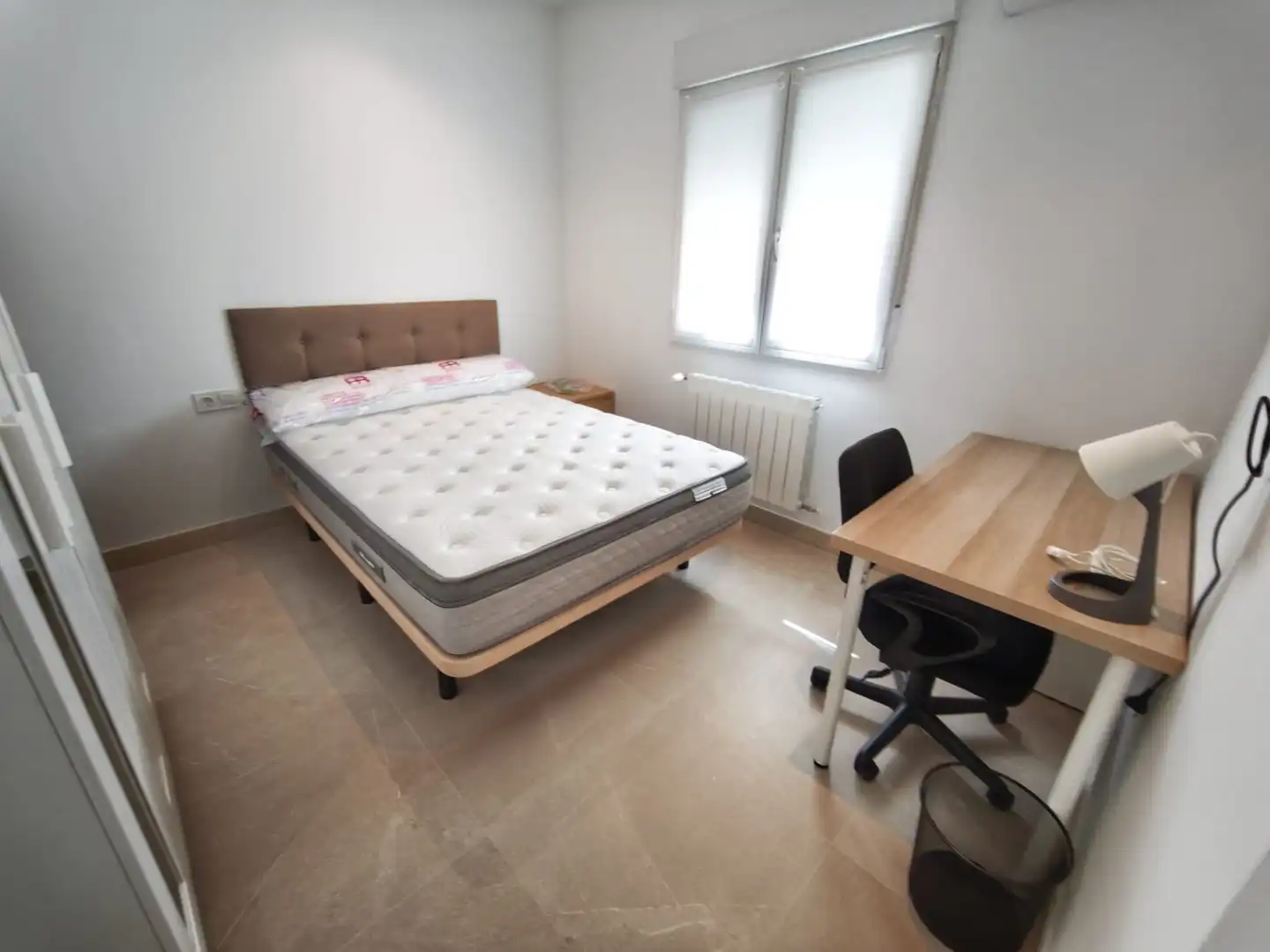 Habitación de Piso para compartir en San Pedro