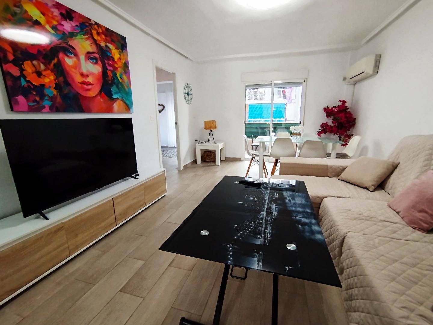 Sala de estar de Apartamento en venta en La Pobla de Farnals con Piscina