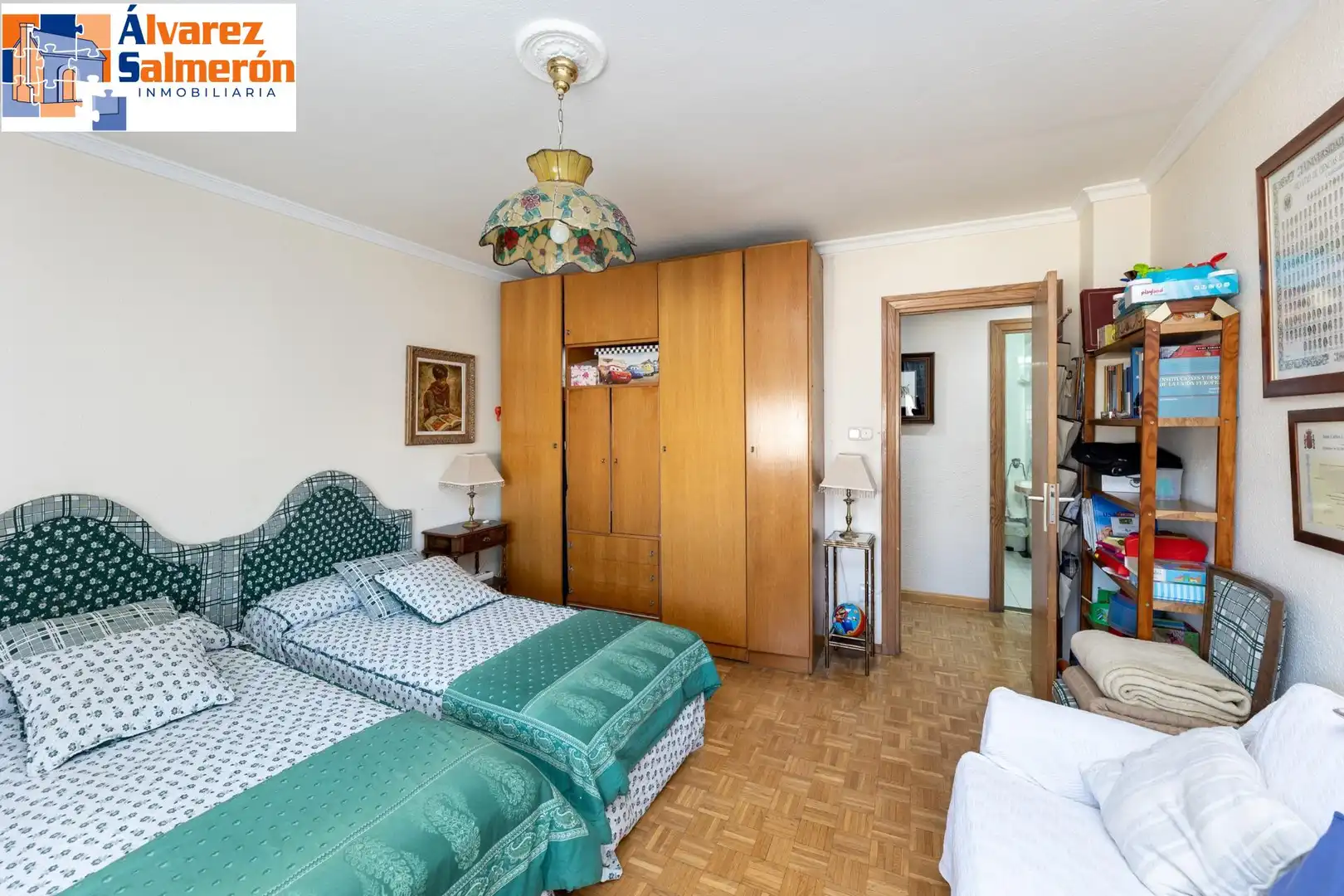 Bedroom of Flat for sale in Granada  with Heating and Balcony