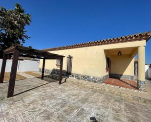 Exterior view of House or chalet for sale in Chiclana de la Frontera  with Heating