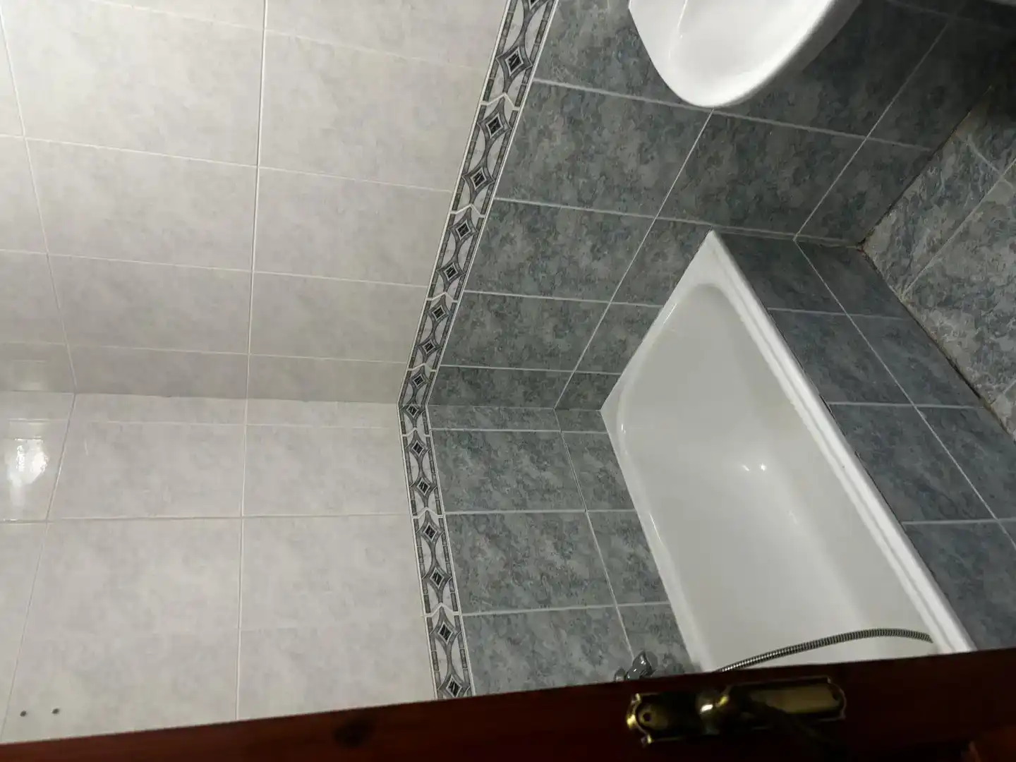 Bany de Dúplex en venda en Badolatosa amb Balcó