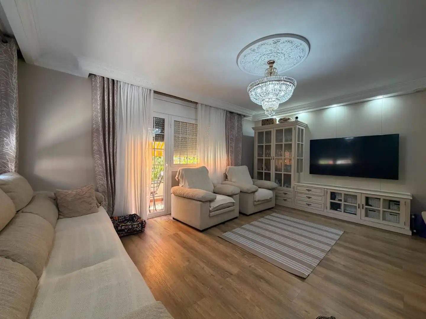 Sala d'estar de Casa adosada de lloguer en Viladecans amb Parquet