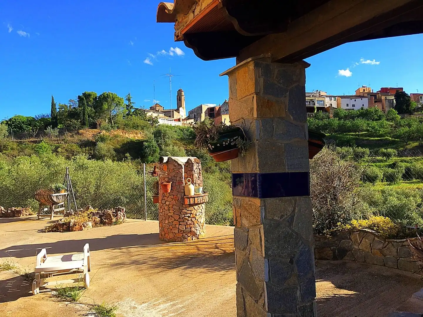 Exterior view of Houses for sale in Els Guiamets
