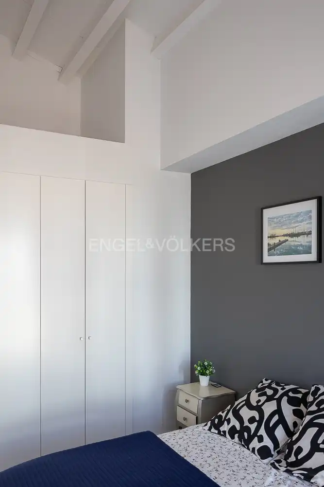 Wohnung zur Miete in Calle Isabel de Villena, La Malva-rosa
