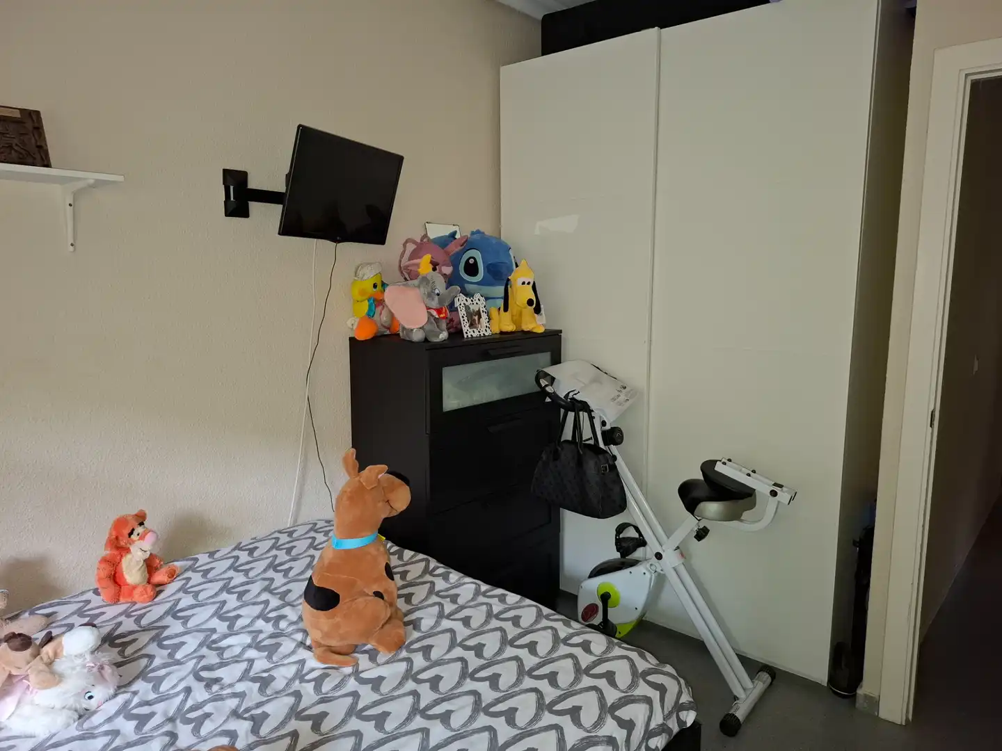 Bedroom of Flat for sale in Sevilla  with Air Conditioner, Terrace and Storage room