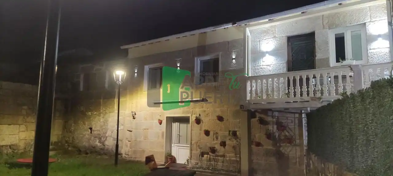 Vista exterior de Finca rústica en venta en O Carballiño   con Calefacción, Jardín privado y Parquet