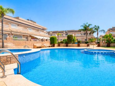 Mini appartamento con piscina in vendita a Calle Cardamomo 1
