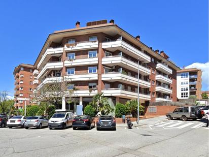 Vista exterior de Pis en venda en Manresa amb Calefacció, Terrassa i Traster