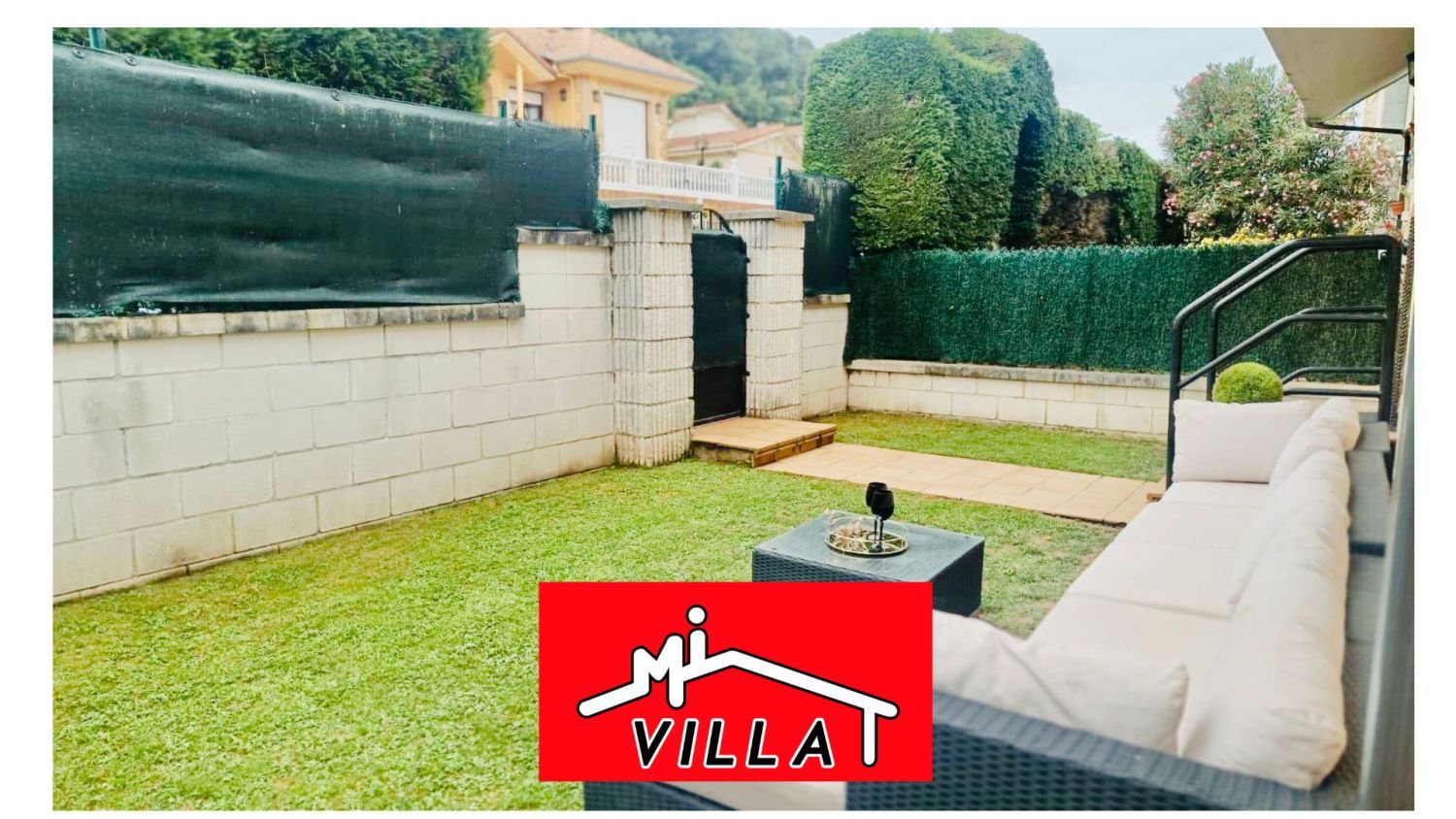 Vista exterior de Casa o xalet en venda en Argoños  amb Calefacció, Parquet i Traster