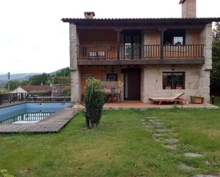 Jardí de Casa o xalet en venda en Mondariz-Balneario amb Calefacció, Terrassa i Piscina