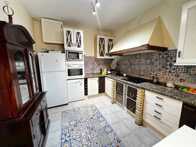 Casa adosada en Venta en Espartinas Pueblo