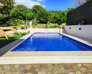 Swimming pool of House or chalet for sale in Girona Capital  with Air Conditioner, Heating and Private garden