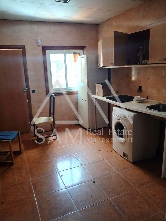 Cuina de Planta baixa en venda en Badalona