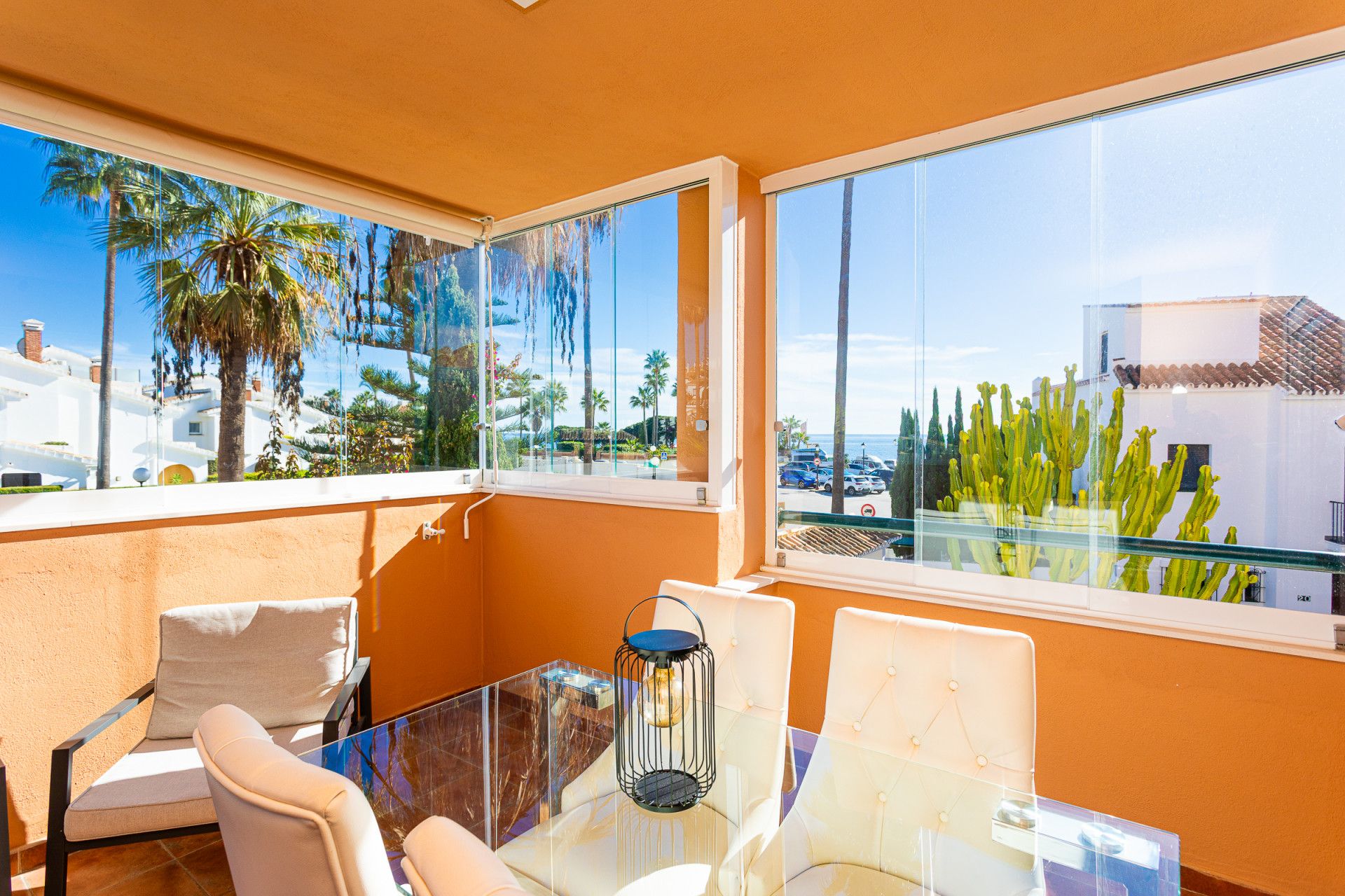 Dormitori de Apartament en venda en Marbella amb Aire condicionat, Terrassa i Traster