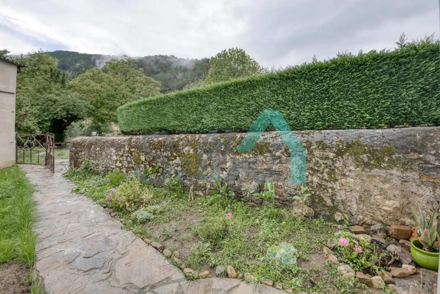 Garten von Wohnung zur Miete in Salas mit Heizung, Privatgarten und Möbliert