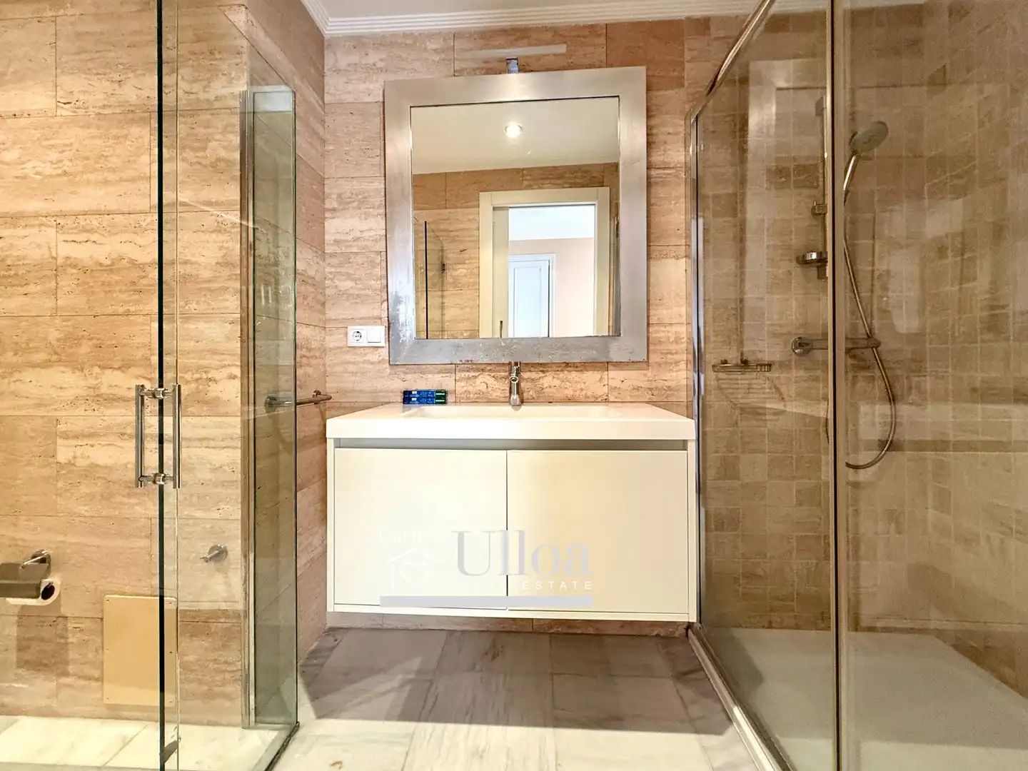 Bany de Apartament en venda en Alicante / Alacant amb Aire condicionat, Calefacció i Jardí privat