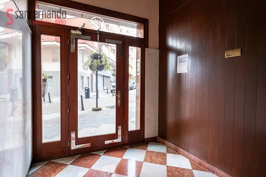 Flat for sale in Calle Secada, Cuatro Caminos