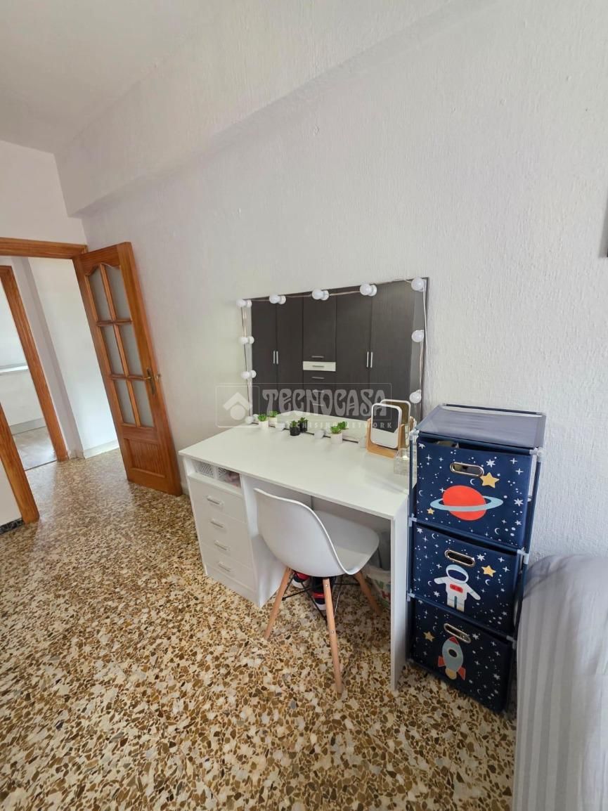 Bedroom of Flat for sale in  Almería Capital