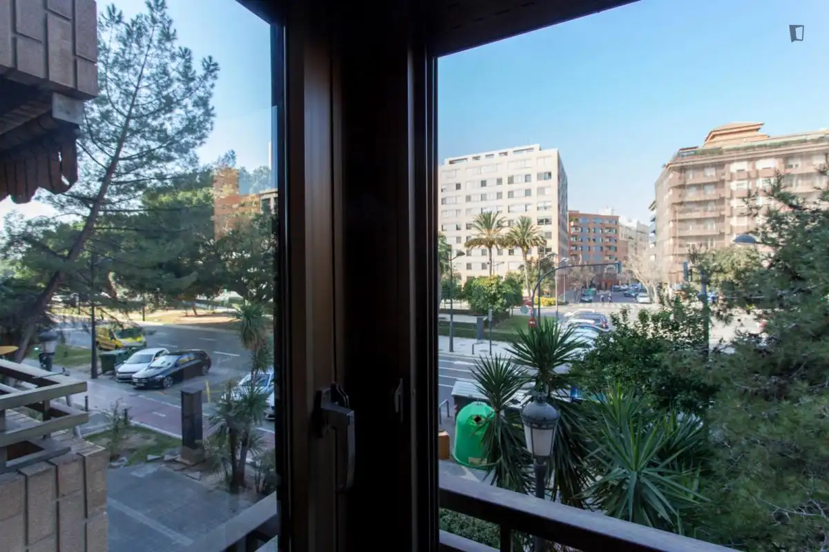 Habitación de Apartamento para compartir en Valencia con Aire acondicionado, Amueblado y Horno