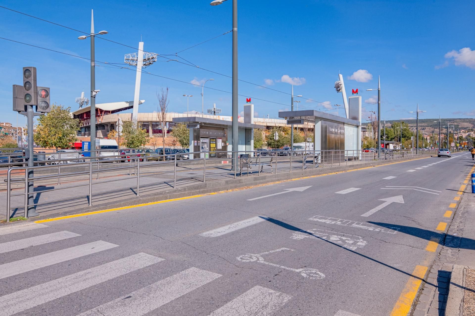 Exterior view of Flat for sale in  Granada Capital