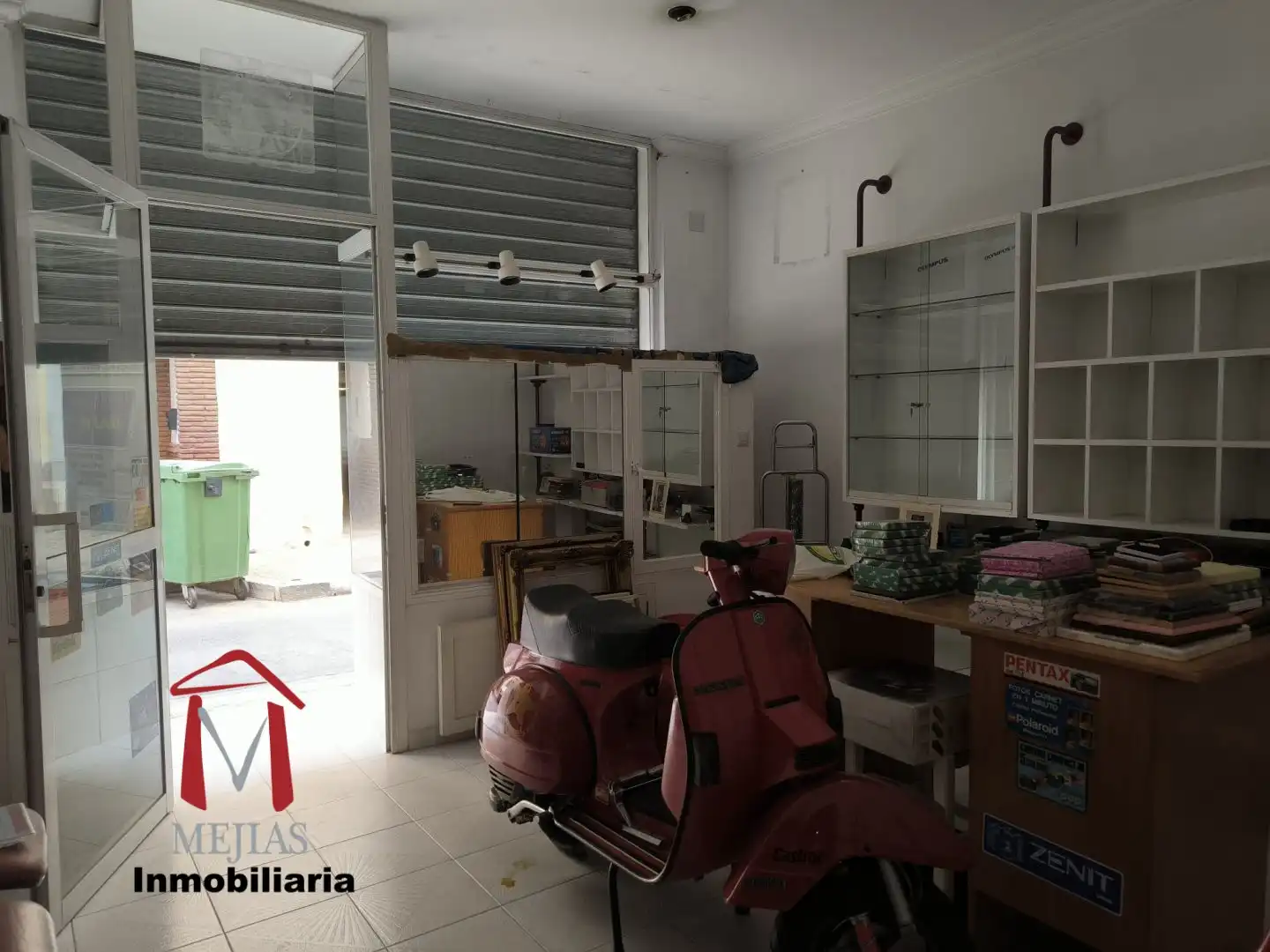 Local comercial en venda a Centro, imagen 2