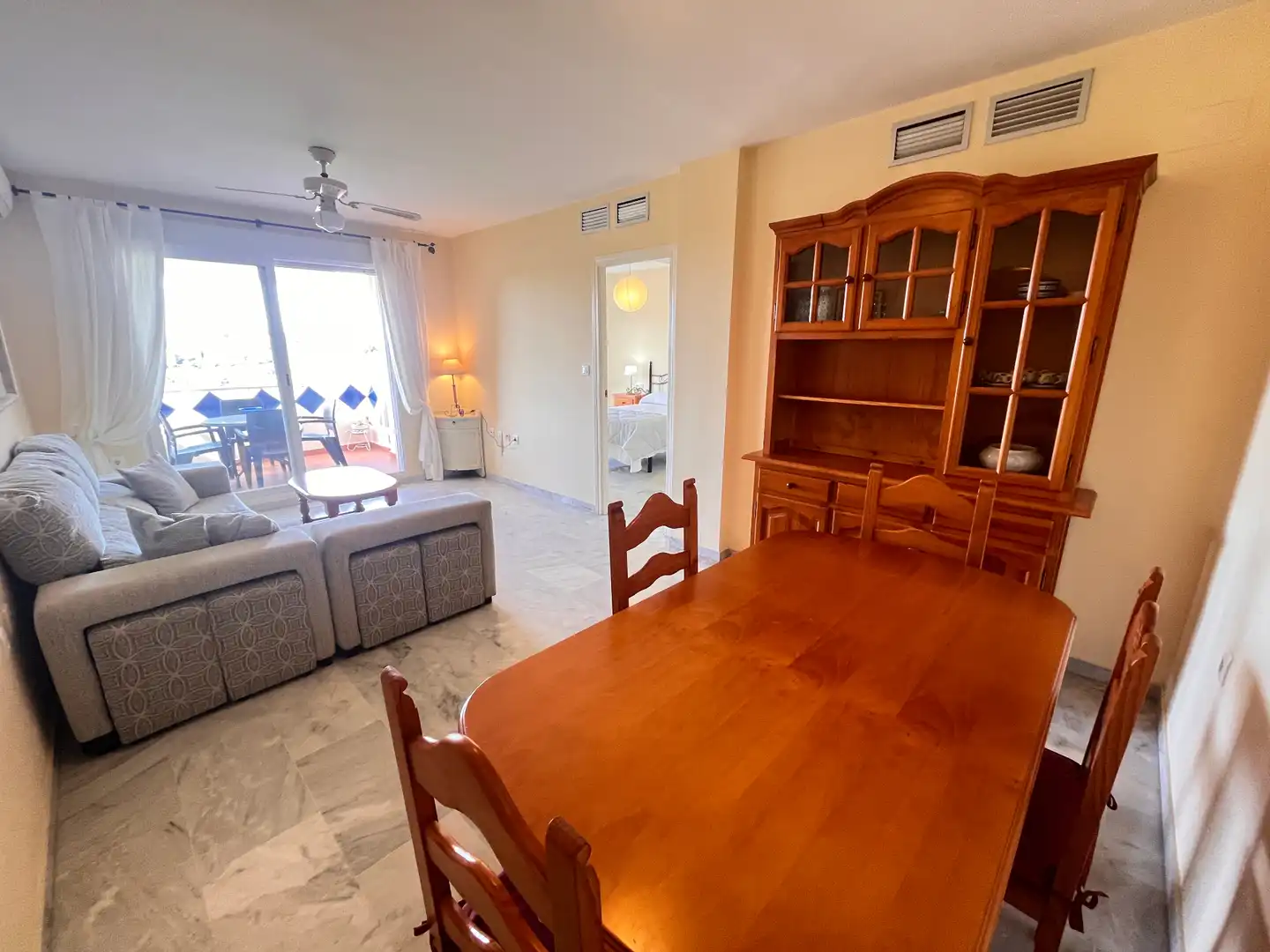 Apartament amb piscina de lloguer a Avenida Jacaranda 6, imagen 5