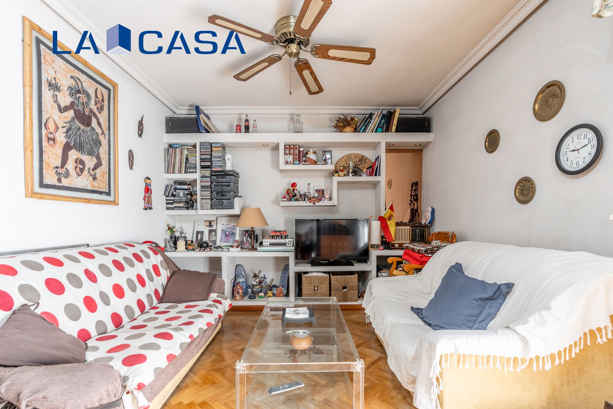 Living room of Flat for sale in  Madrid Capital  with Heating, Terrace and Balcony