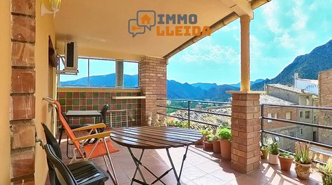 Foto 4 de Casa adosada en venta en Plaza de L'església, 16, Camarasa, Lleida