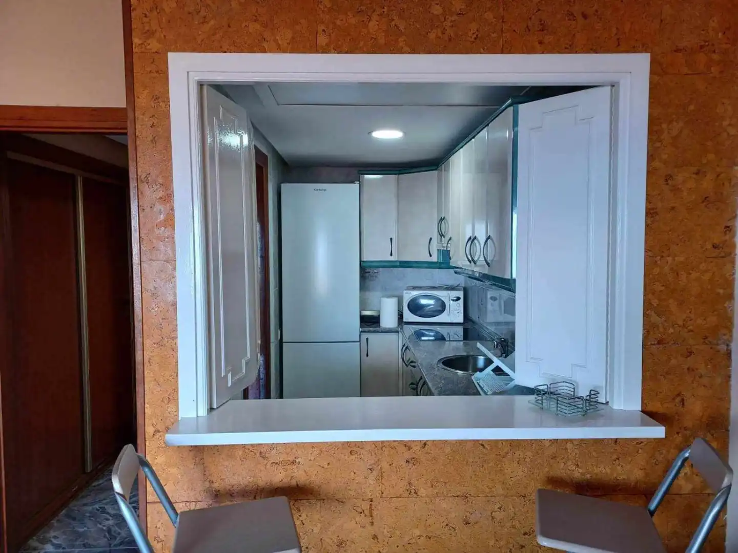 Cocina de Apartamento de alquiler en Torremolinos con Aire acondicionado, Calefacción y Terraza