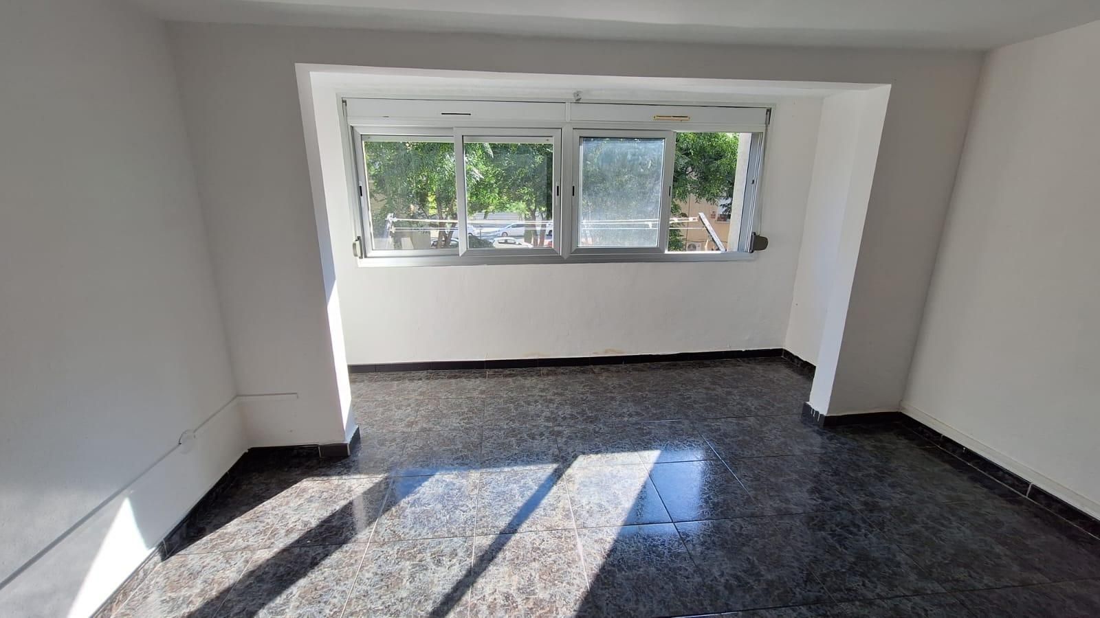 Bedroom of Flat for sale in Sabadell