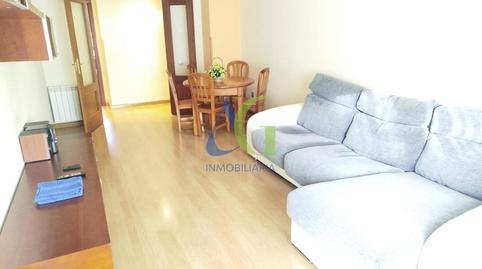 Photo 3 of Flat to rent in Jacinto Benavente, Villaquilambre, León