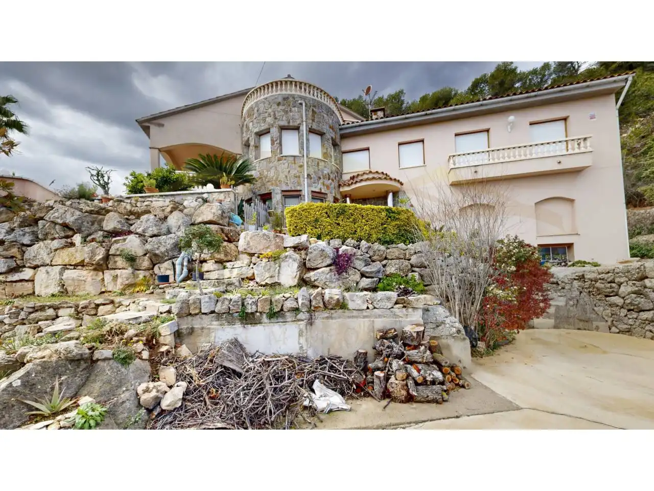 Jardí de Casa o xalet en venda en Corbera de Llobregat amb Aire condicionat, Calefacció i Jardí privat