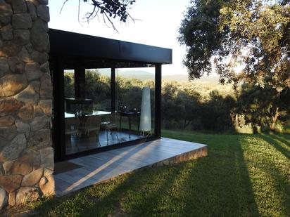 Terrassa de Finca rústica en venda en Cervera de los Montes amb Aire condicionat