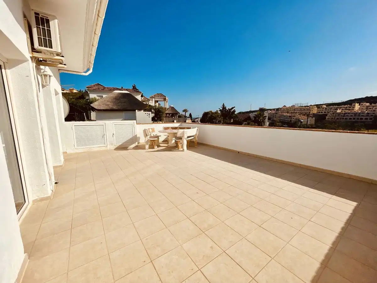 Detached house with terrace for sale in Calle Parque Central 5, imagen 7