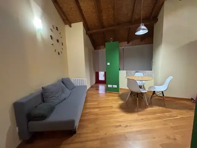Sala d'estar de Apartament de lloguer en Ferrol amb Calefacció, Parquet i Moblat
