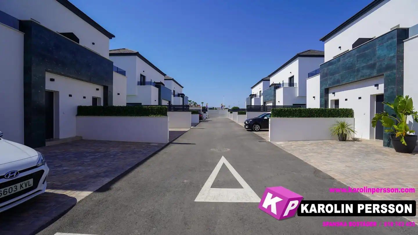 Bungalow con piscina en venta en Antonia García Andreu, imagen 3