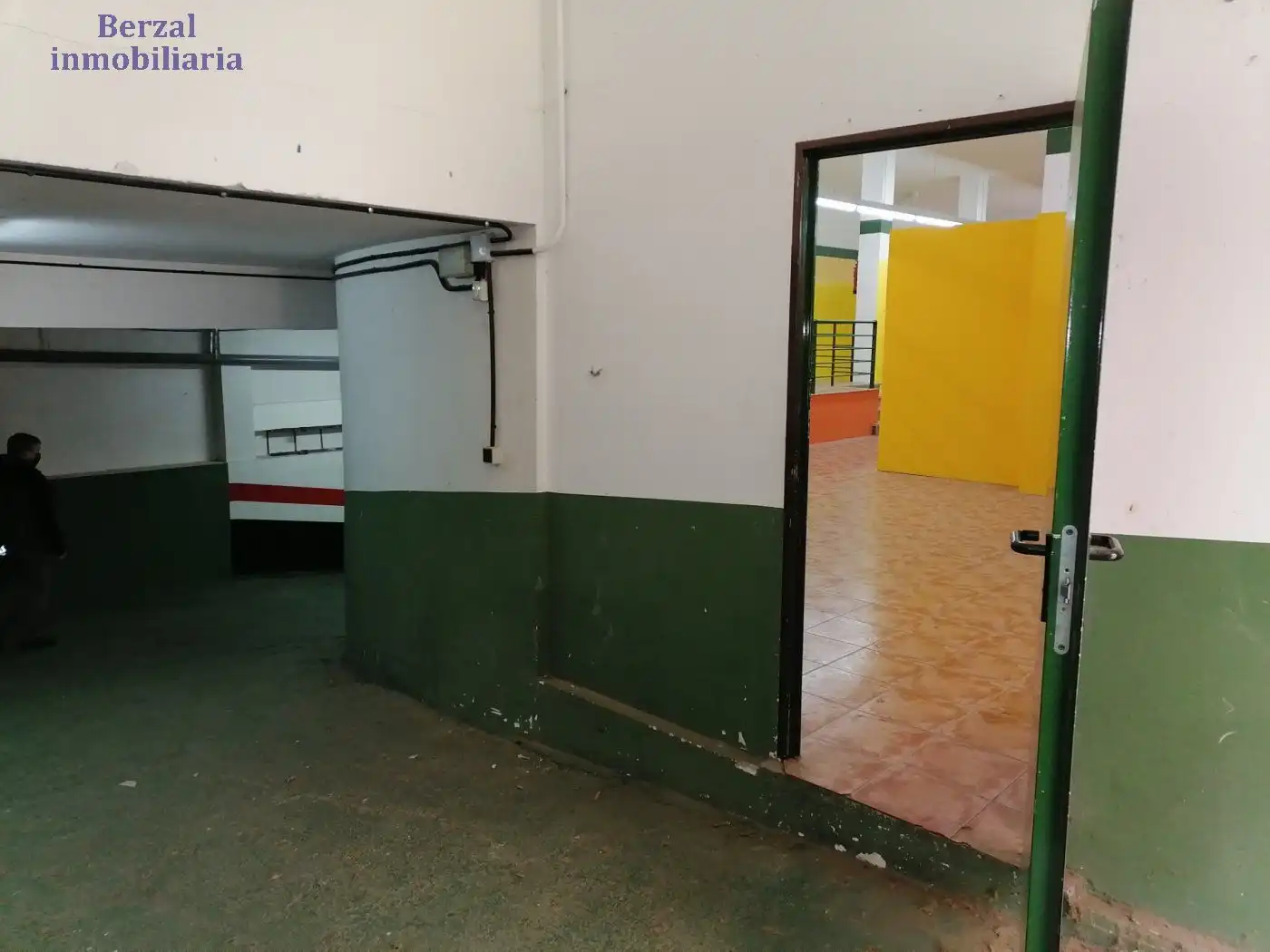 Business premises for sale in Calle Avenida de Burgos, imagen 2