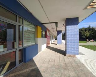 Vista exterior de Local de lloguer en Santa Cruz de Bezana