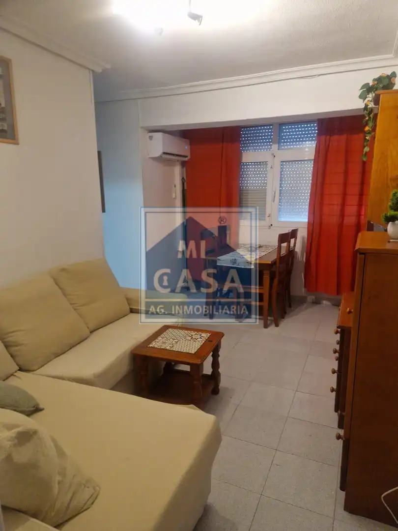 Sala de estar de Piso de alquiler en Mérida con Aire acondicionado y Amueblado