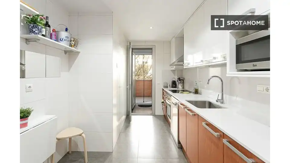 Cocina de Piso para compartir en Montgat con Aire acondicionado, Terraza y Amueblado