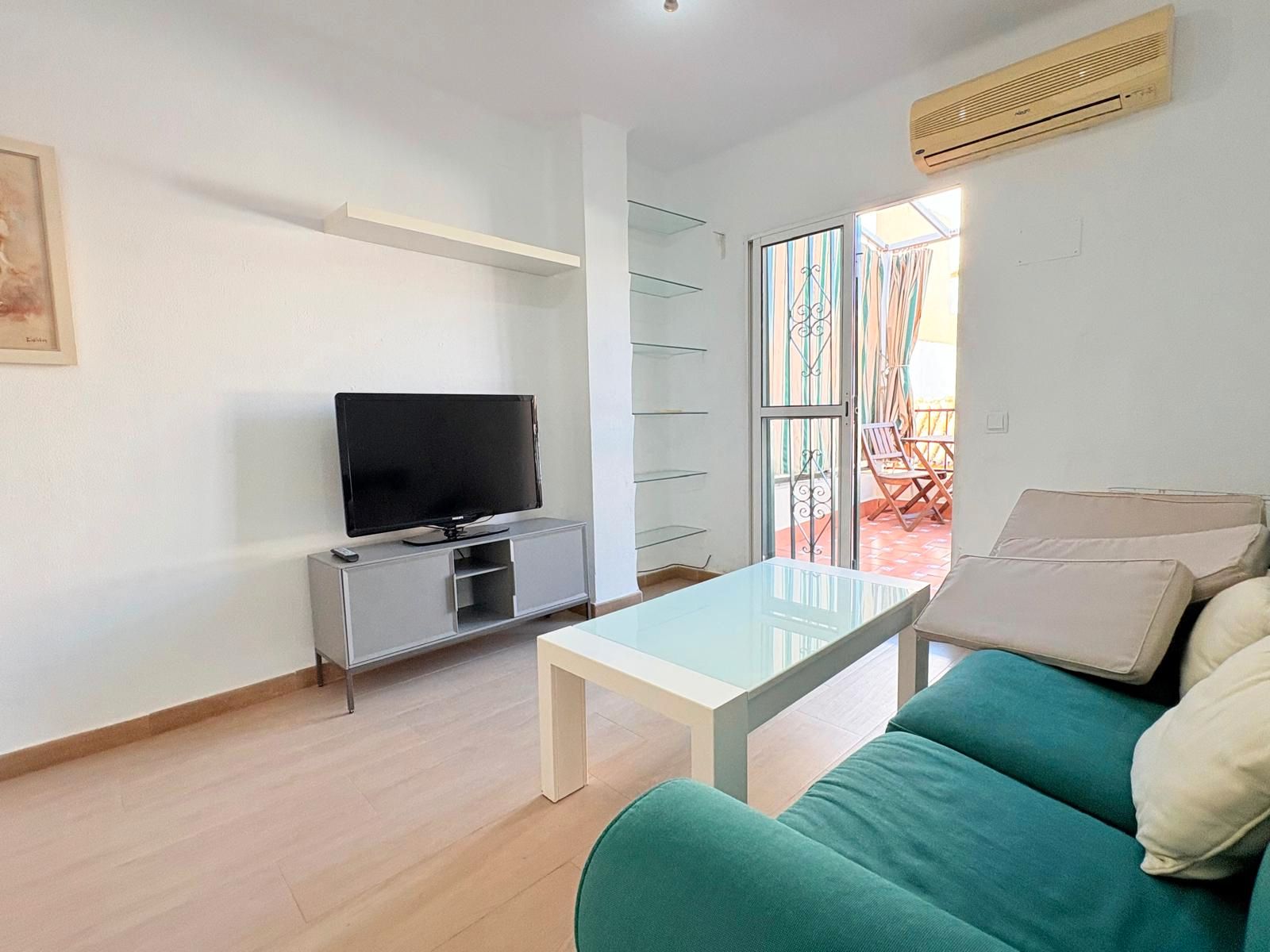 Sala d'estar de Àtic de lloguer en  Sevilla Capital amb Aire condicionat, Calefacció i Terrassa