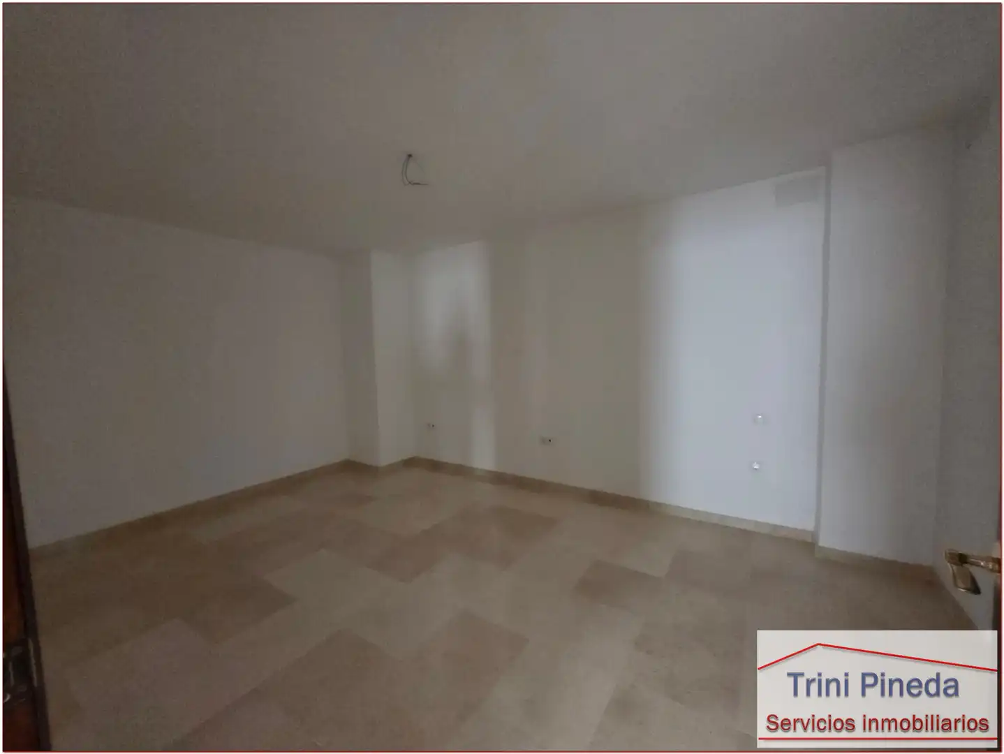 Wohnung zum Verkauf in Sevilla mit Ofen und Waschmaschine