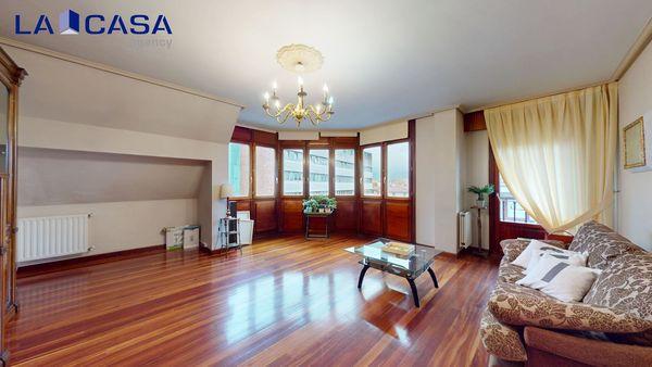 Foto 1 de Piso en venta en Centro, Bizkaia