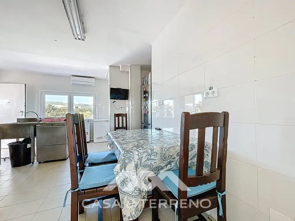 Menjador de Casa o xalet en venda en Vélez-Málaga amb Aire condicionat, Jardí privat i Terrassa