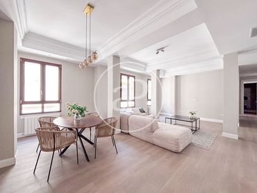 Piso con ascensor en venta en Carrer del Gravador Selma